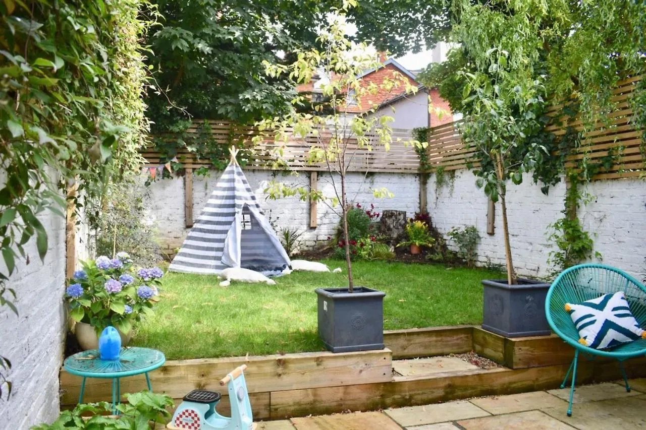 펜션 3 Bedroom Beautiful Hove Townhouse In Prime Location