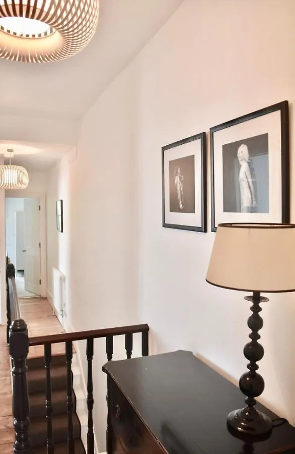 펜션 3 Bedroom Beautiful Hove Townhouse In Prime Location 영국
