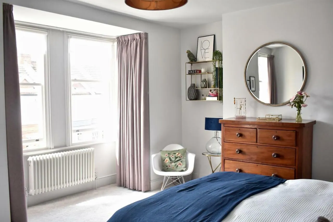 3 Bedroom Beautiful Hove Townhouse In Prime Location 브라이턴